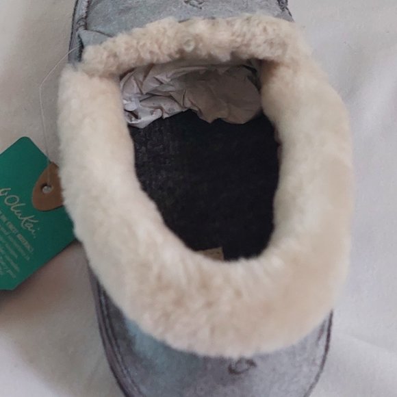 OLUKAI Ku'una Lanui Women's Slipper, Soft Velvet & Dual-Density PU Footbed - Picture 2 of 5